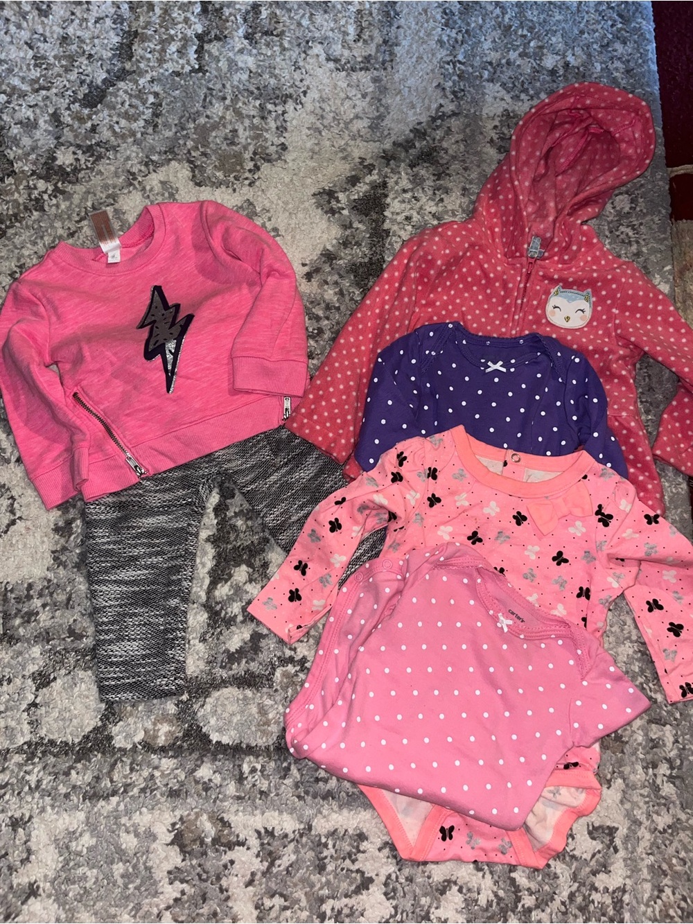 Bundle of Baby Girl Clothes Carters Cat & Jack Size 12 Months - Picture 4 of 4